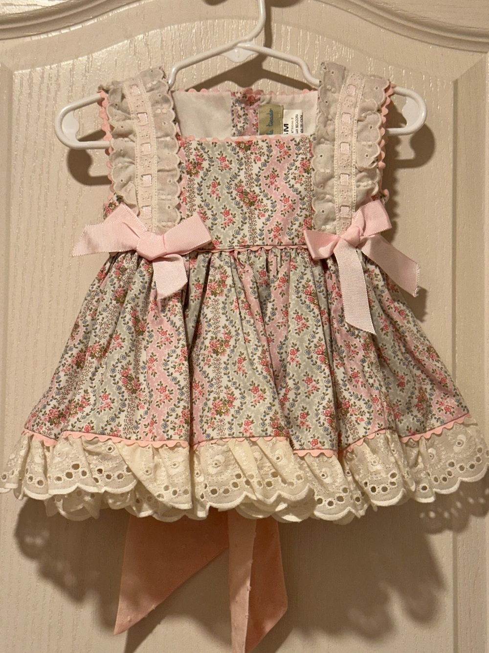 Ángela Trenzado Baby Girl Floral Dress Bloomers Bonnet Set 6M